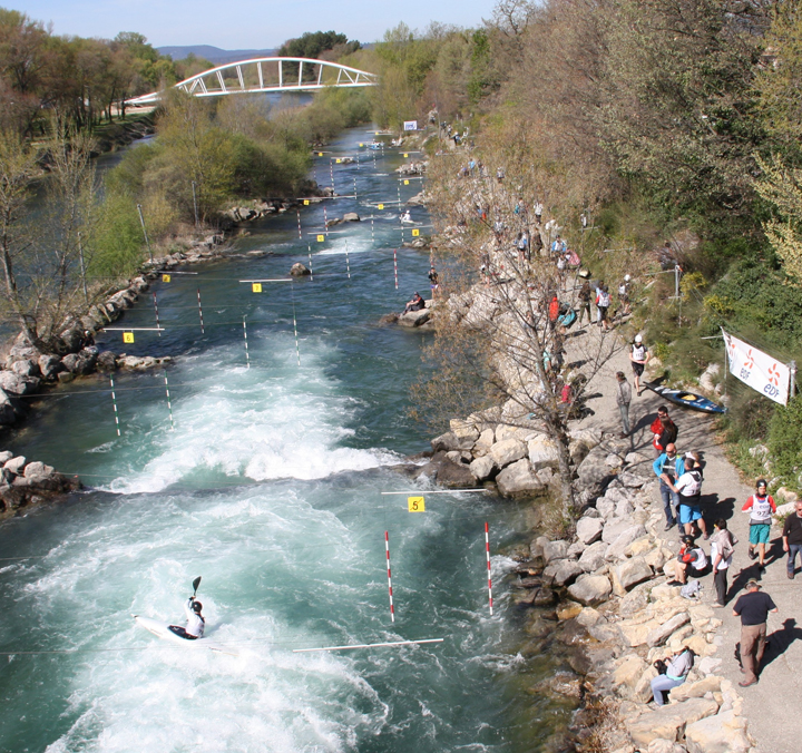 Stade CanoÃ« kayak - Mairie de Vinon sur Verdon